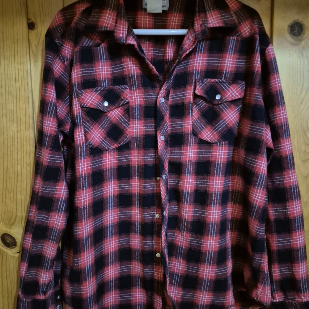 Wrangler Red and Black Plaid Shirt
